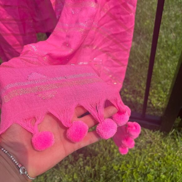 J Crew Hot Pink Metallic Pompom Scarf NWT - Picture 8 of 8